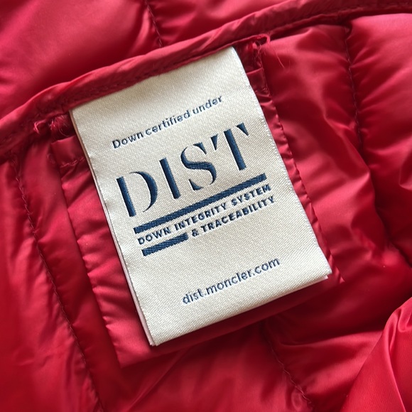 Moncler Girls Raspberry Puffer Vest - Picture 6 of 13